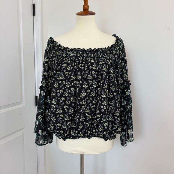 Free People Black Floral Off the Shoulder Blouse Size M Medium - Picture 2 of 13